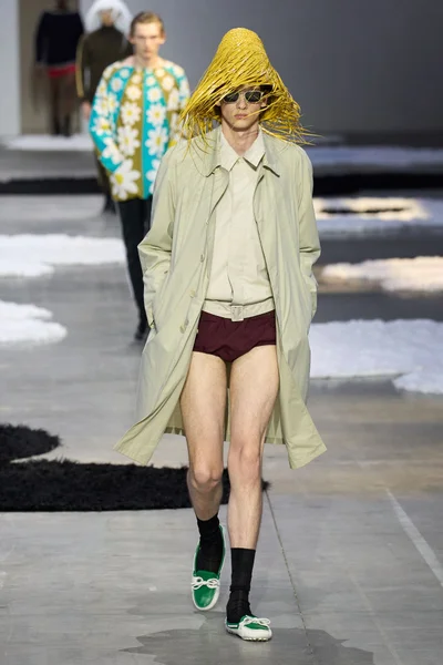 Look 20